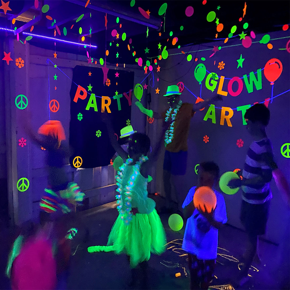 Glow in the Dark School Dance UV Black Light and Neon Decorations Disc –  Mighty Memorable